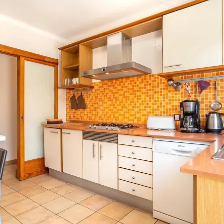 Na Voltora - Lar165 By Interhome *
